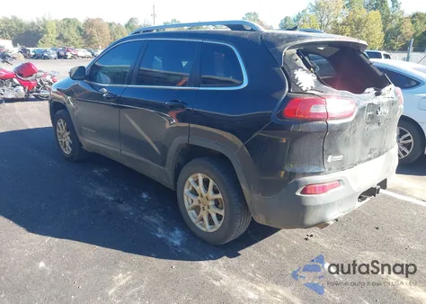 2015 Jeep Cherokee Latitude z USA, uszkodzony, nr VIN 1C4PJLCB3FW591439